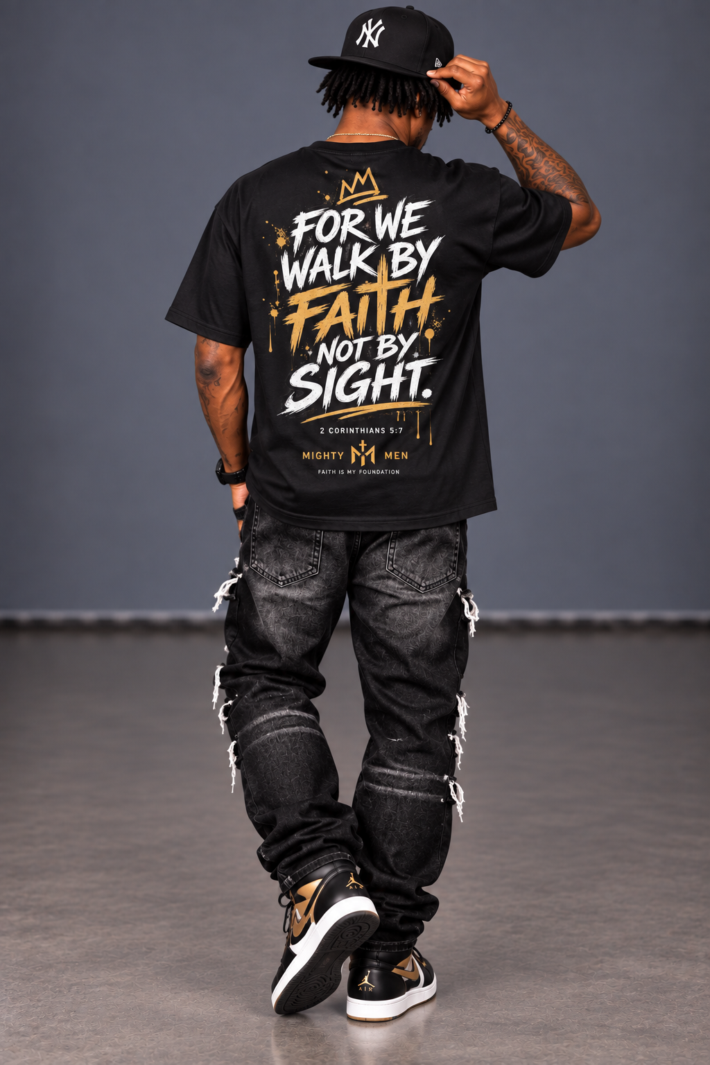 For We Walk By Faith & Not By Sight Boxy T-shirt Black